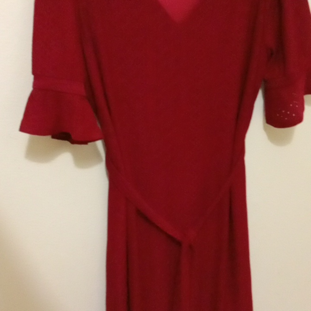 V-Neck Red Sheath Midi Dress with Flutter Sleeves - Picture 8 of 9